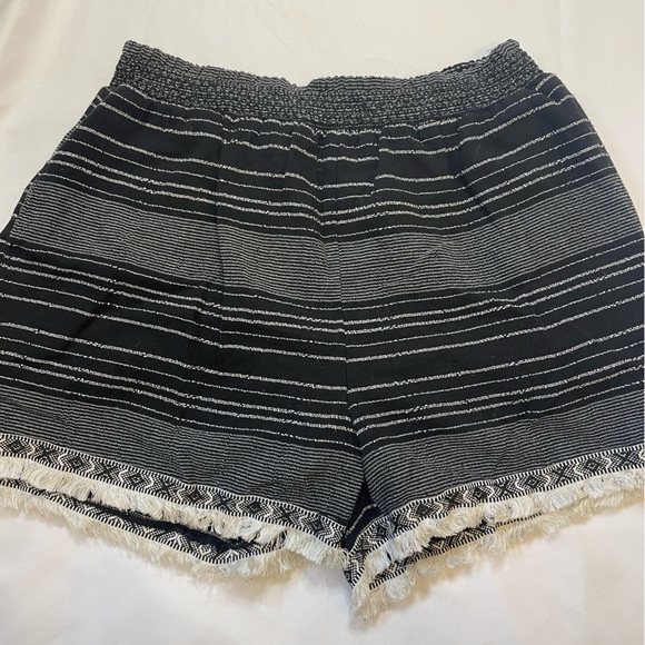 Hem & Thread size large black boho highwaisted shorts - Picture 2 of 6